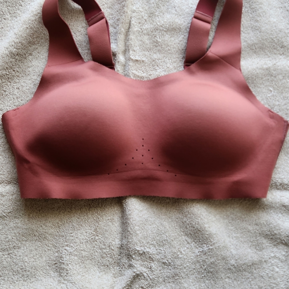 Brooks sports bra 34 C/D